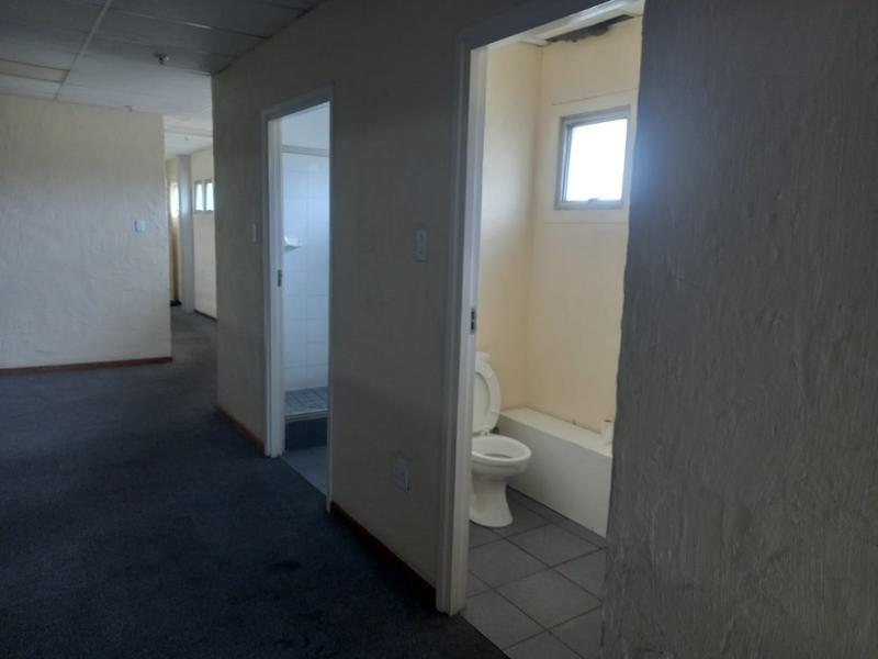 To Let commercial Property for Rent in Uitenhage Eastern Cape